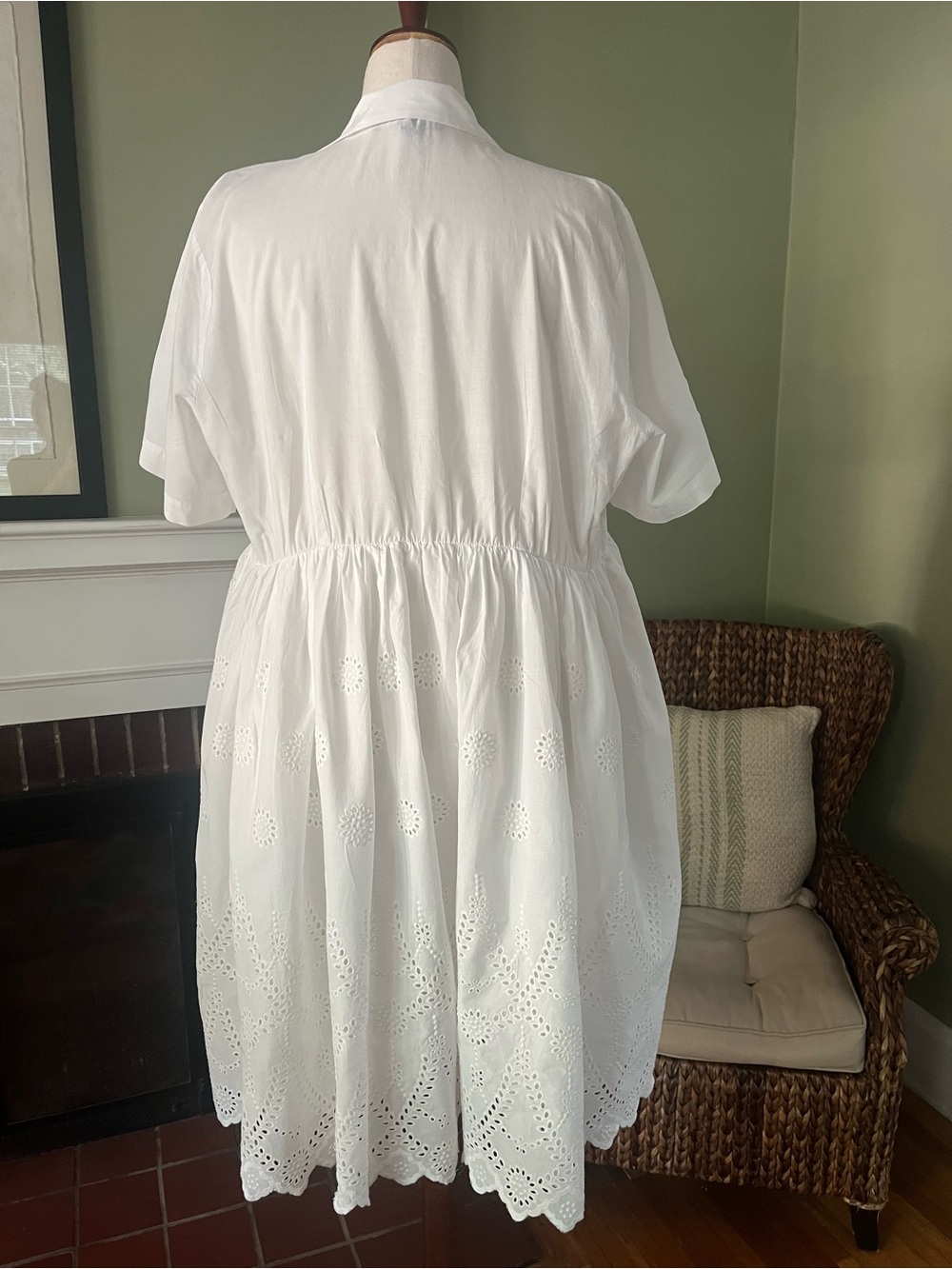 ELOQUII White Cotton Eyelet Midi Dress | Pintuck Shirt Dress | Size 20 - Picture 4 of 11